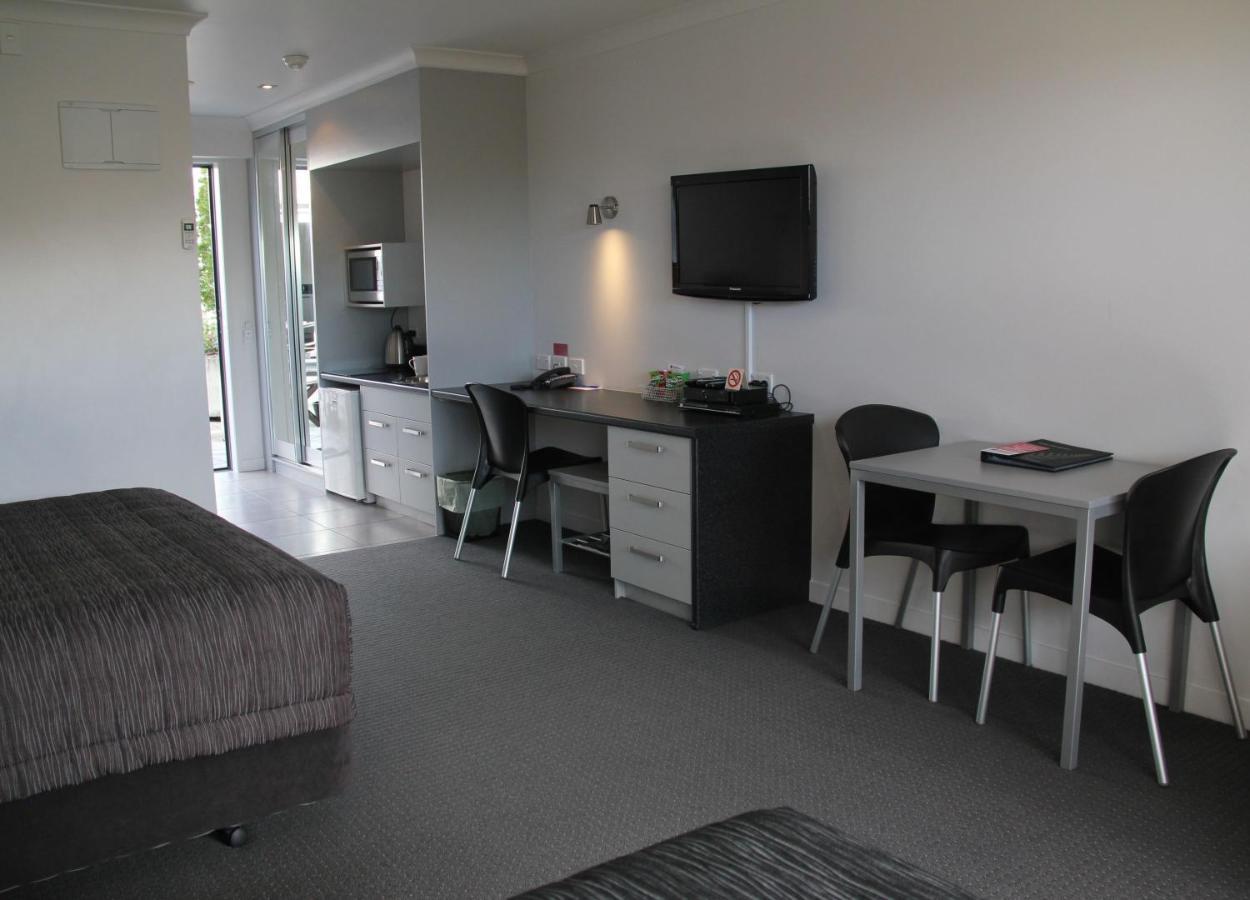 Pukekura Motor Lodge New Plymouth Zewnętrze zdjęcie A typical studio apartment